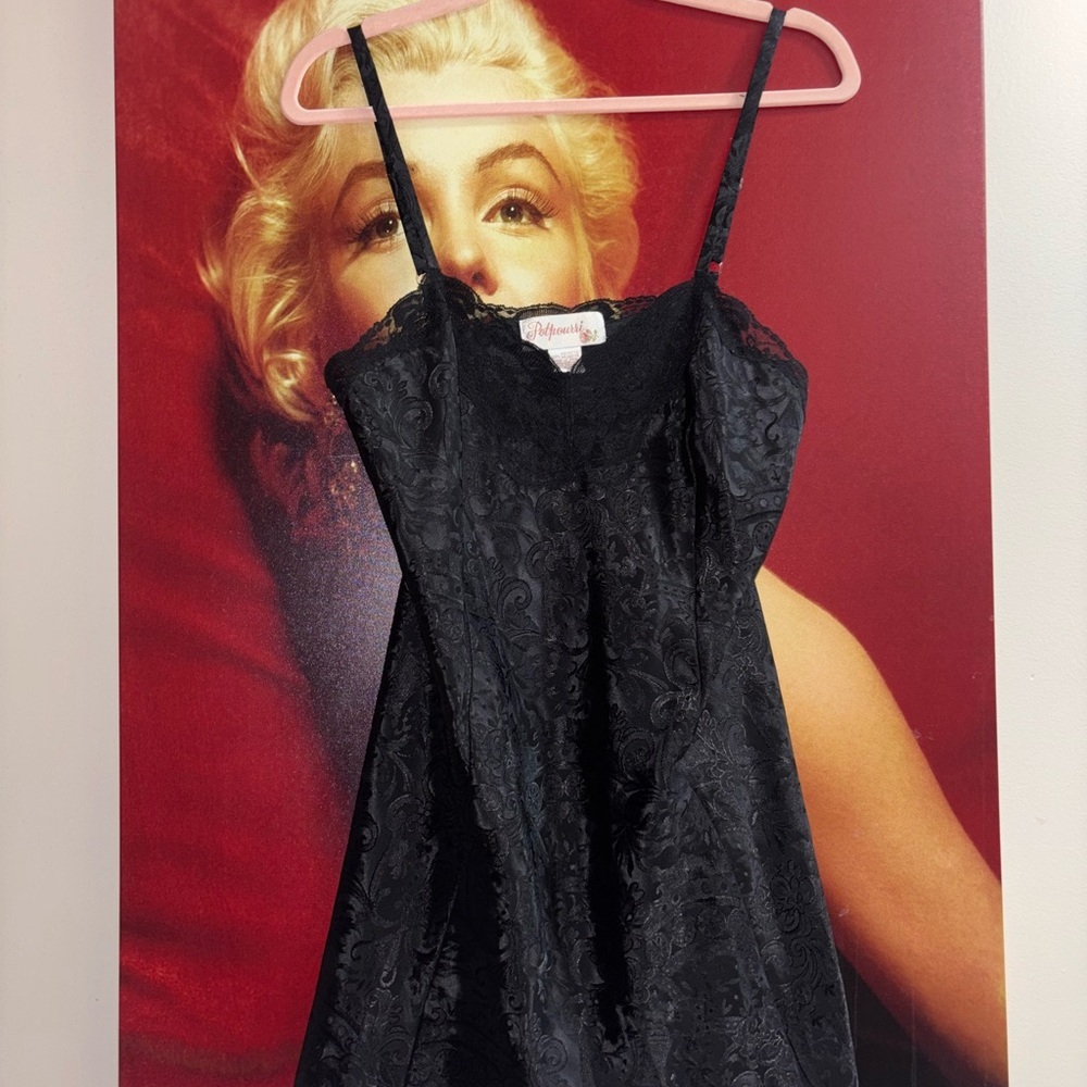 Black Lace Slip Chemise with Sheer Floral Yoke - Picture 3 of 3